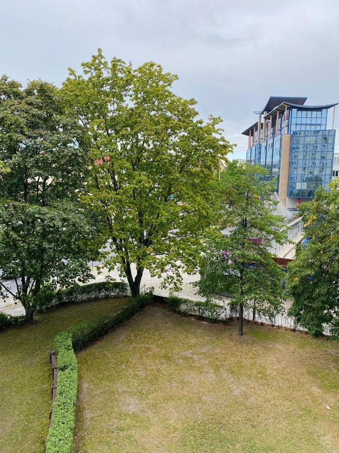 Beautiful Apartment With Balcony 柏林 外观 照片